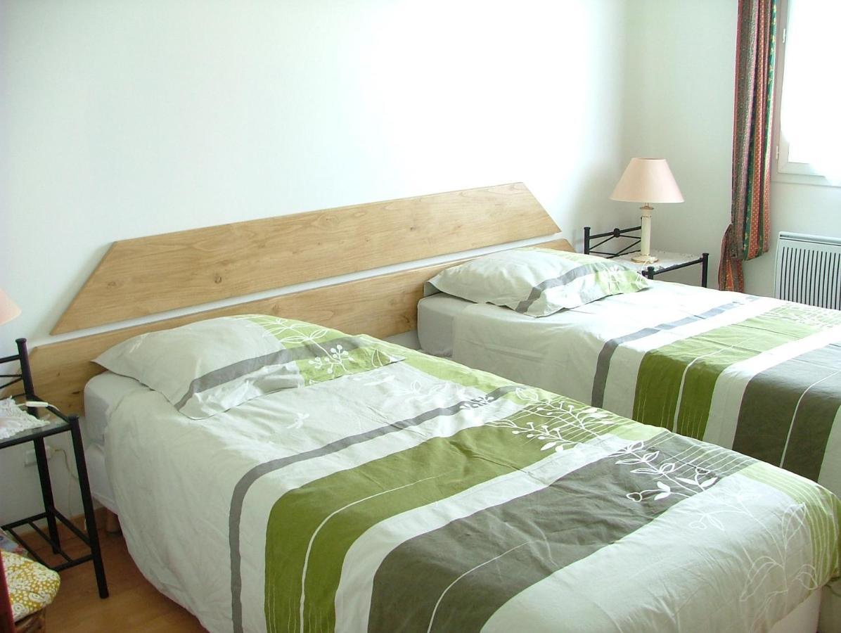 Les Enselmes Bed & Breakfast Montagnieu  Eksteriør bilde